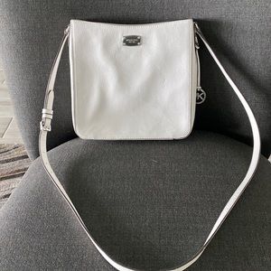 Michael Kors, Crossbody, pebble, leather purse. New without tags.
